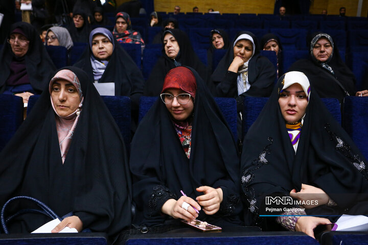 همایش طلایه‌داران حضرت زینب(س)