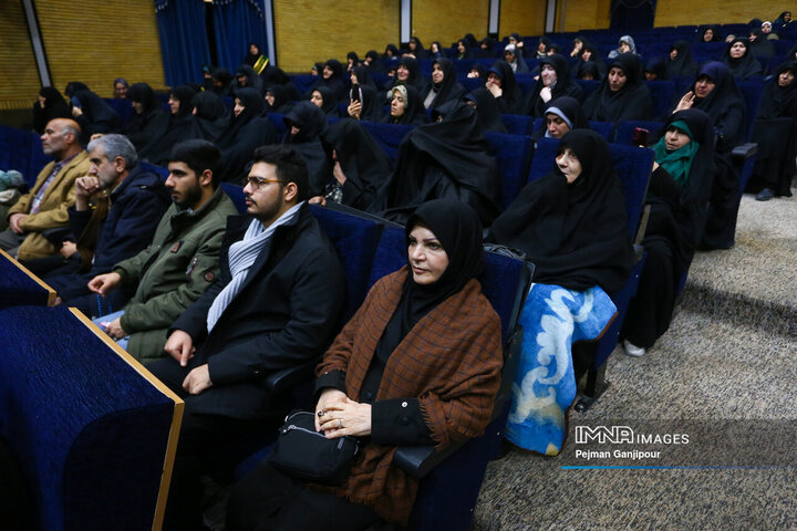 همایش طلایه‌داران حضرت زینب(س)