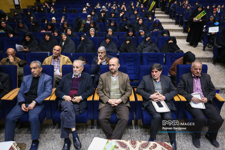 همایش طلایه‌داران حضرت زینب(س)