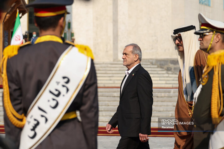 استقبال رسمی رئیس جمهور از امیر قطر