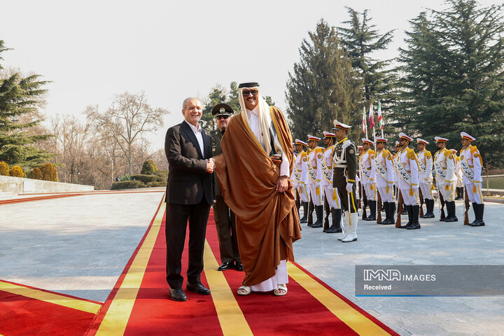استقبال رسمی رئیس جمهور از امیر قطر