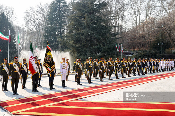 استقبال رسمی رئیس جمهور از امیر قطر
