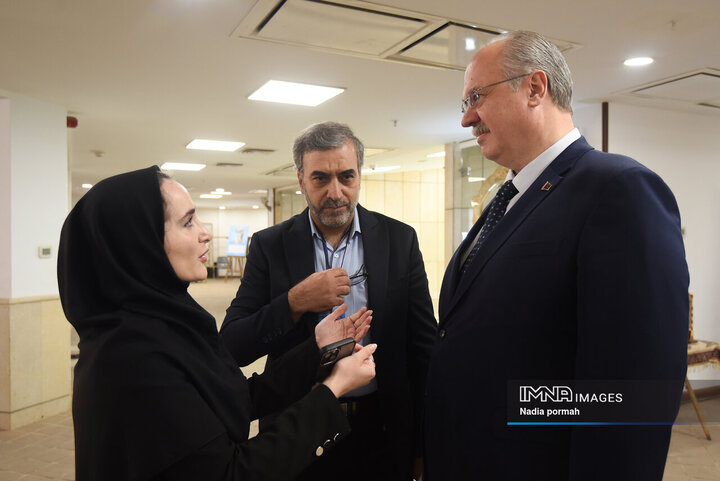 مسابقه نقاشی بین المللی کودکان و نوجوانان اصفهان