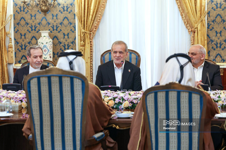 دیدار امیر قطر و هیئت همراه با رهبر انقلاب