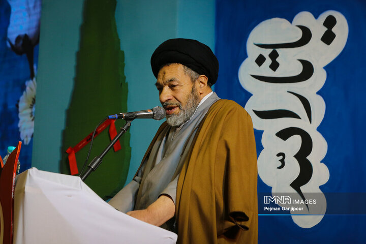 گرامیداشت روز حماسه و ایثار درچه