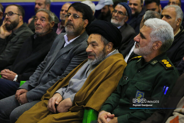 گرامیداشت روز حماسه و ایثار درچه