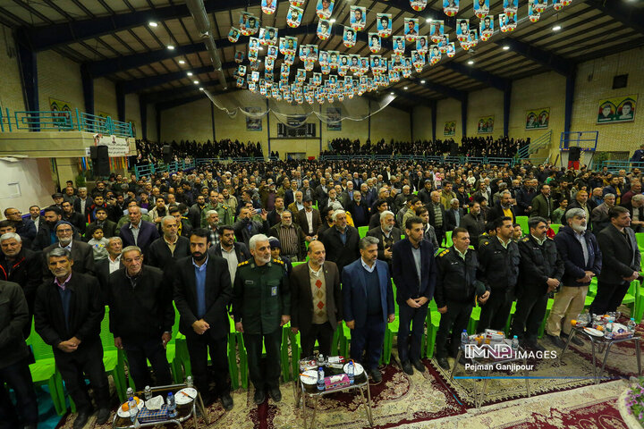 گرامیداشت روز حماسه و ایثار درچه