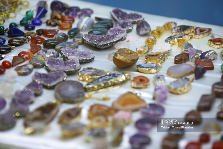 اولین همایش و نمایشگاه دستاوردهای صنعت گوهرسنگ