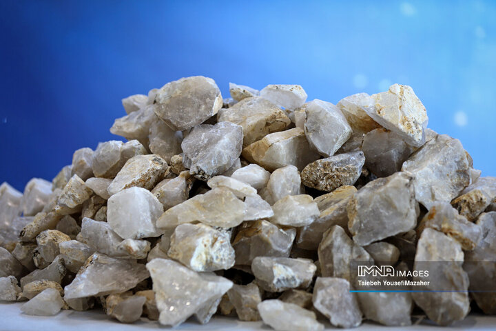 اولین همایش و نمایشگاه دستاوردهای صنعت گوهرسنگ