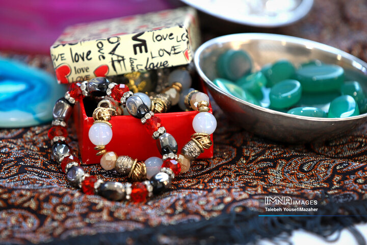 اولین همایش و نمایشگاه دستاوردهای صنعت گوهرسنگ