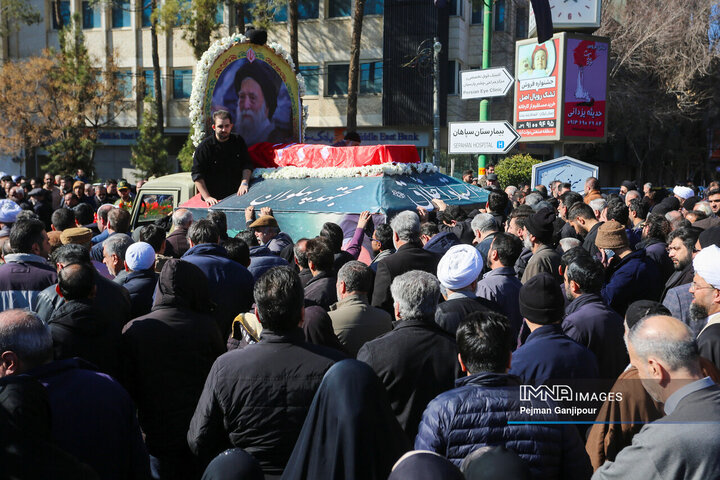 مراسم تشییع آیت‌الله مستجابی