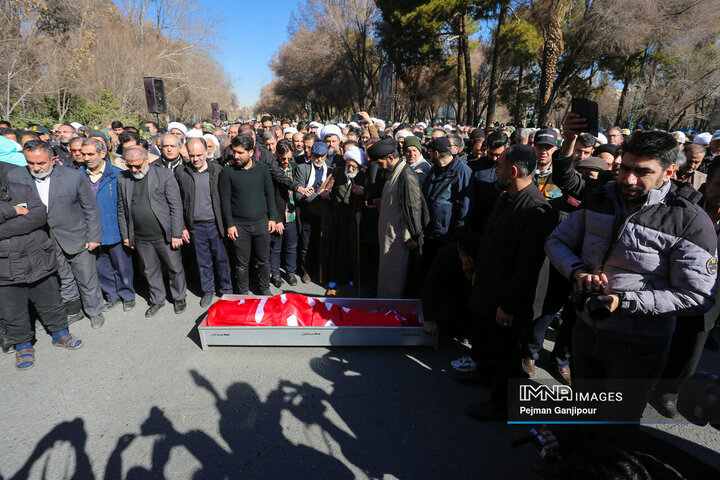 مراسم تشییع آیت‌الله مستجابی