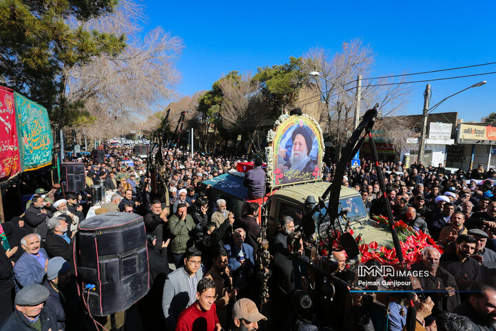 مراسم تشییع آیت‌الله مستجابی