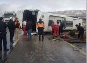 واژگونی اتوبوس در جاده مغان اردبیل با ۱۹ مصدوم