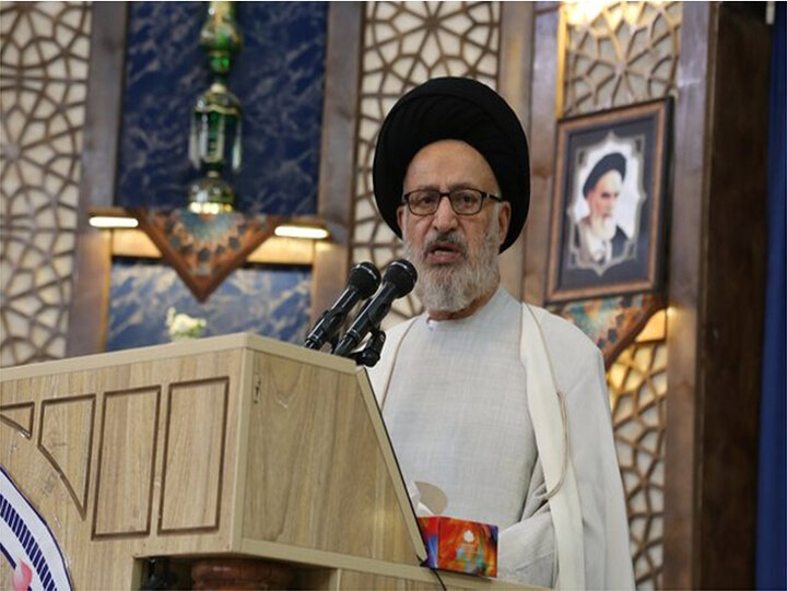 حضرت زینب(س) الگوی عفت، مقاومت و بصیرت برای زنان مسلمان است حضرت زینب(س) الگوی عفت، مقاومت و بصیرت برای زنان مسلمان است