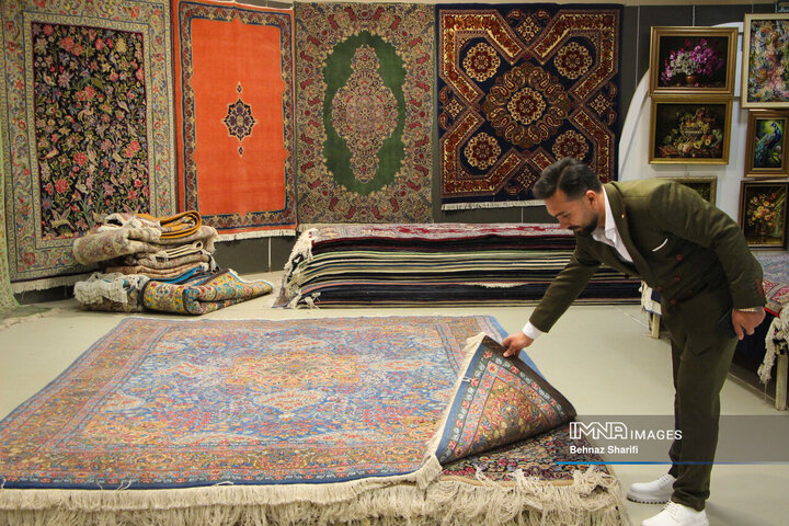 نمایشگاه فرش دست‌باف کرمان
