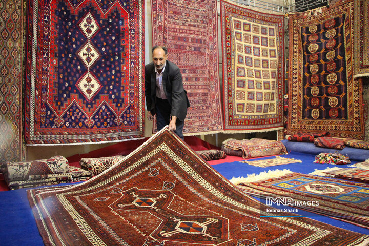 نمایشگاه فرش دست‌باف کرمان