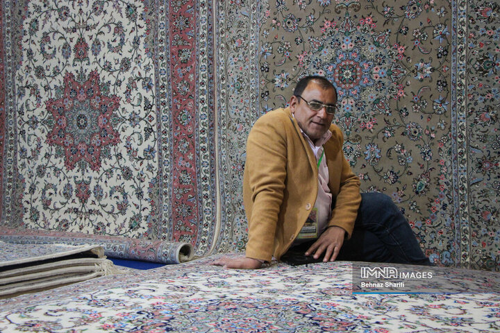 نمایشگاه فرش دست‌باف کرمان
