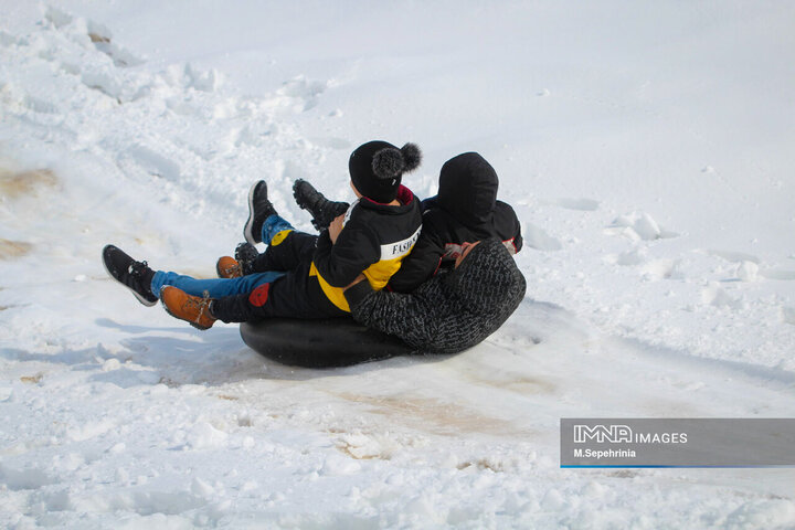 بارش برف در ارتفاعات تهران + فیلم