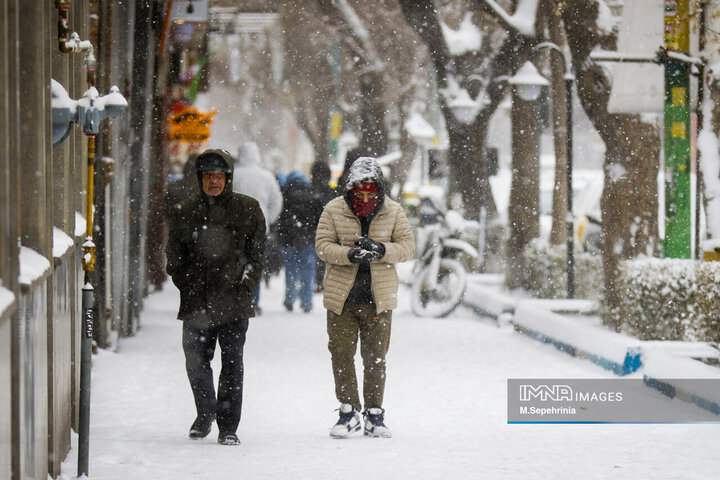 بارش برف در تبریز