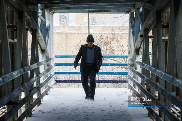 بارش برف در تبریز