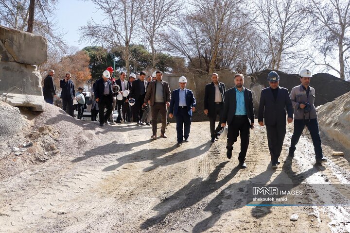 بازدید مدیرکل و معاونین صدا و سیمای مرکز اصفهان از پروژه‌های شاخص شهرداری