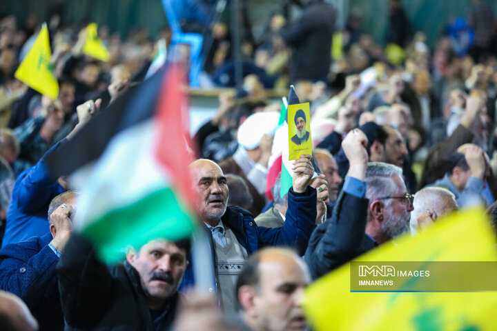 اجتماع مردمی «لبیک یا نصرالله» در شهرکرد