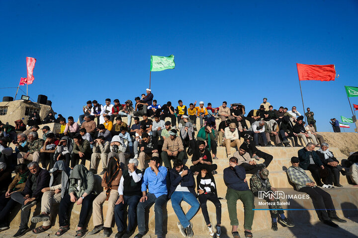 راهیان نور در یادمان نهر خین