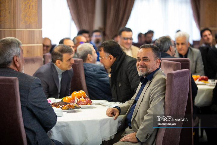 آیین نکوداشت کارکنان و پیشکسوتان مجموعه حقوقی شهرداری اصفهان