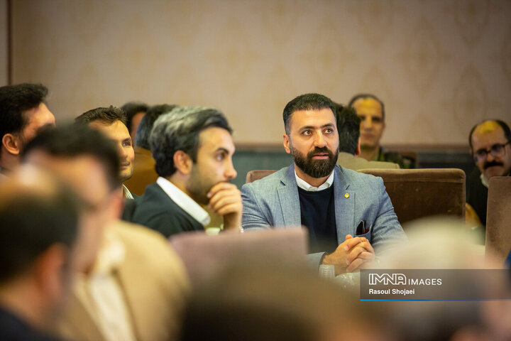 آیین نکوداشت کارکنان و پیشکسوتان مجموعه حقوقی شهرداری اصفهان