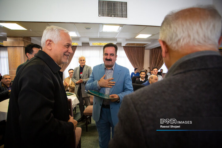 آیین نکوداشت کارکنان و پیشکسوتان مجموعه حقوقی شهرداری اصفهان