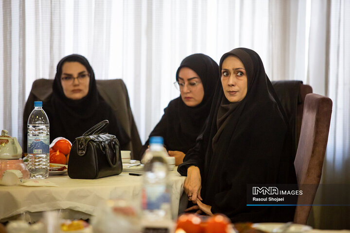 آیین نکوداشت کارکنان و پیشکسوتان مجموعه حقوقی شهرداری اصفهان