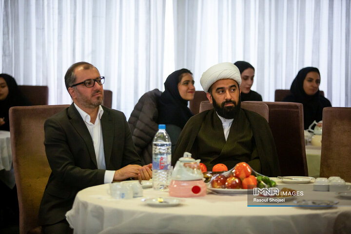 آیین نکوداشت کارکنان و پیشکسوتان مجموعه حقوقی شهرداری اصفهان