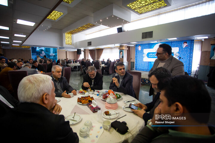 آیین نکوداشت کارکنان و پیشکسوتان مجموعه حقوقی شهرداری اصفهان