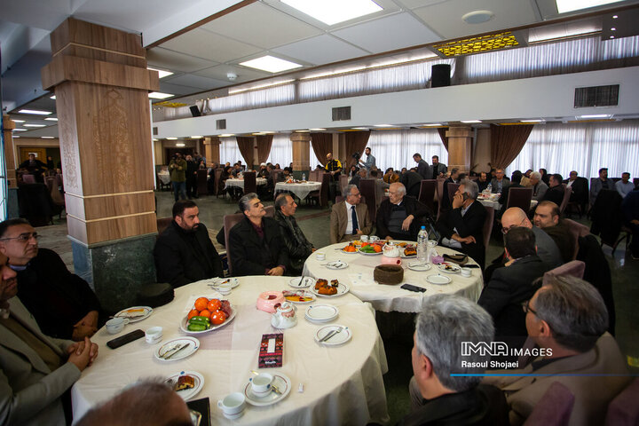 آیین نکوداشت کارکنان و پیشکسوتان مجموعه حقوقی شهرداری اصفهان