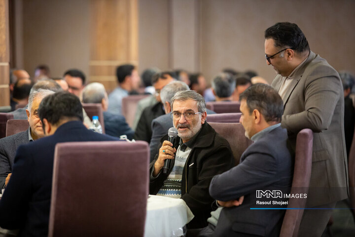 آیین نکوداشت کارکنان و پیشکسوتان مجموعه حقوقی شهرداری اصفهان