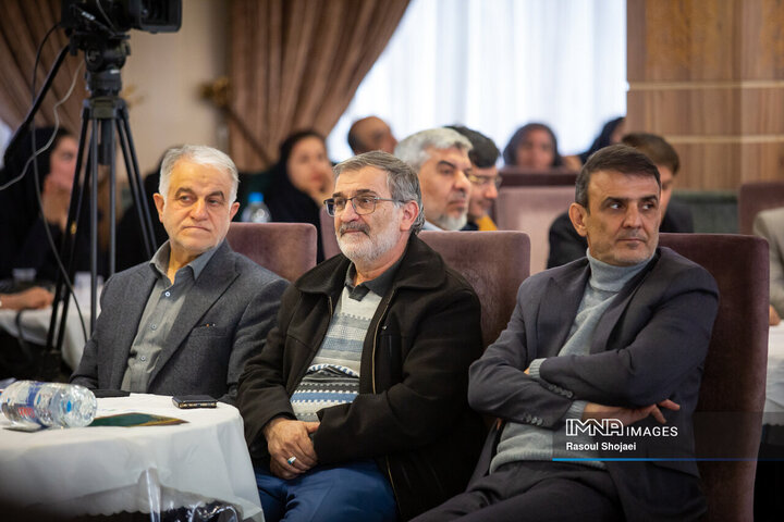 آیین نکوداشت کارکنان و پیشکسوتان مجموعه حقوقی شهرداری اصفهان