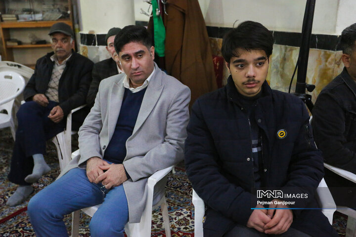 دیدار شهردار اصفهان با اهالی منطقه ۱۱ شهرداری