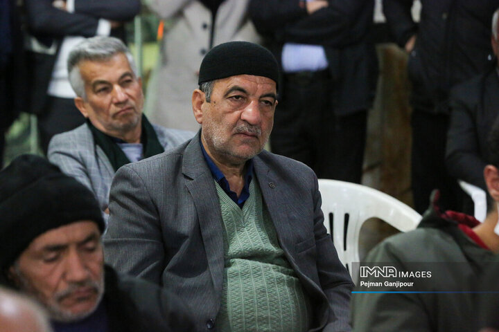 دیدار شهردار اصفهان با اهالی منطقه ۱۱ شهرداری