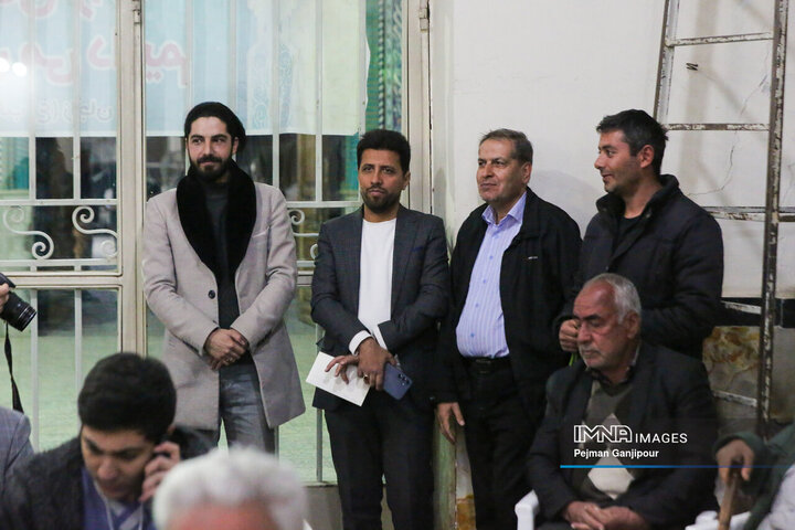 دیدار شهردار اصفهان با اهالی منطقه ۱۱ شهرداری