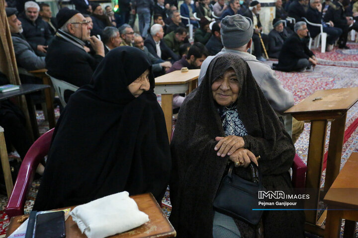 دیدار شهردار اصفهان با اهالی منطقه ۱۱ شهرداری