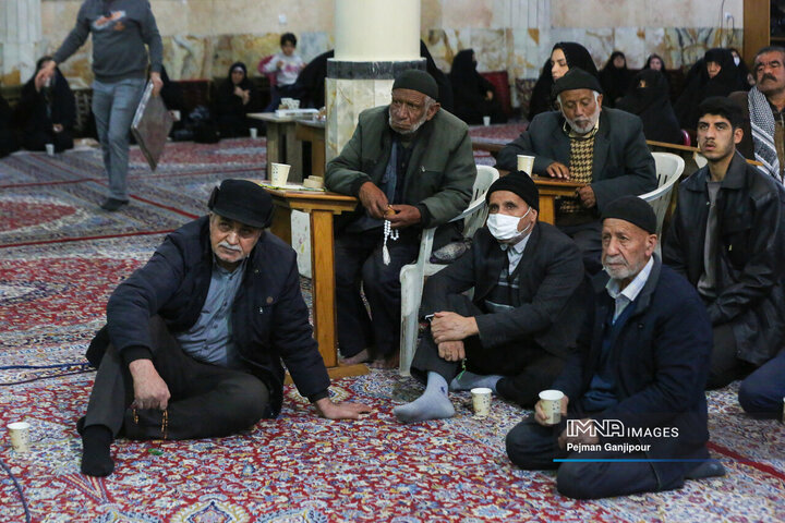 دیدار شهردار اصفهان با اهالی منطقه ۱۱ شهرداری