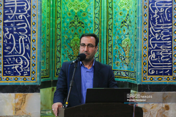 دیدار شهردار اصفهان با اهالی منطقه ۱۱ شهرداری