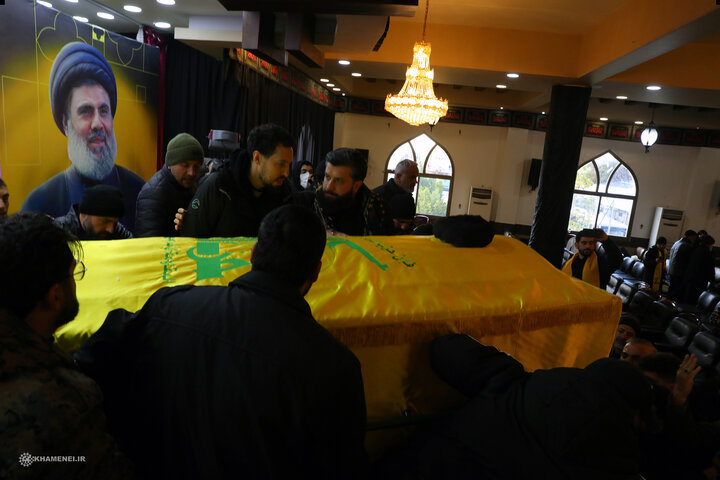 بدرقه باشکوه شهید سید حسن نصرالله در بیروت