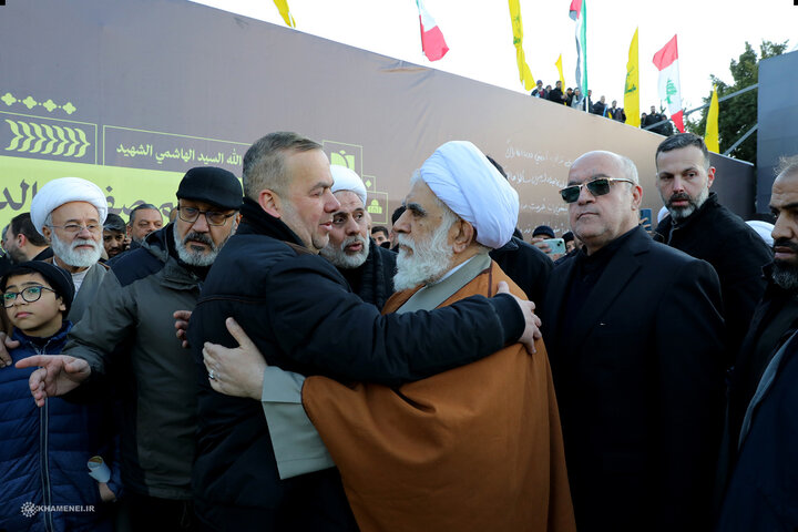 بدرقه باشکوه شهید سید حسن نصرالله در بیروت