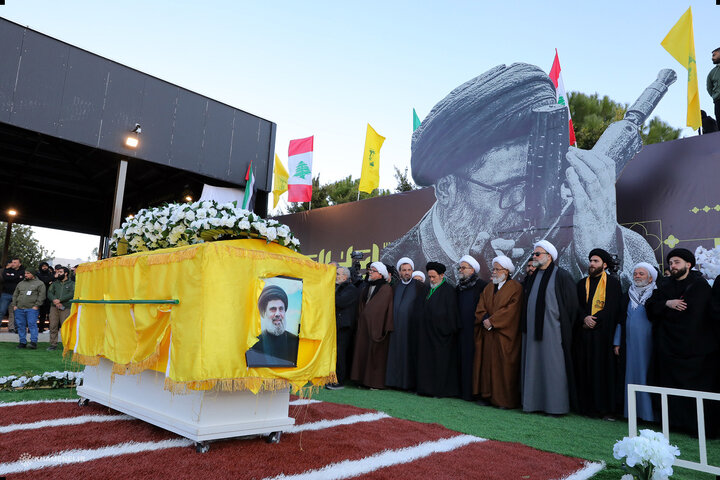 بدرقه باشکوه شهید سید حسن نصرالله در بیروت