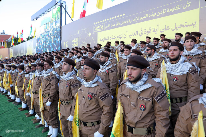 بدرقه باشکوه شهید سید حسن نصرالله در بیروت