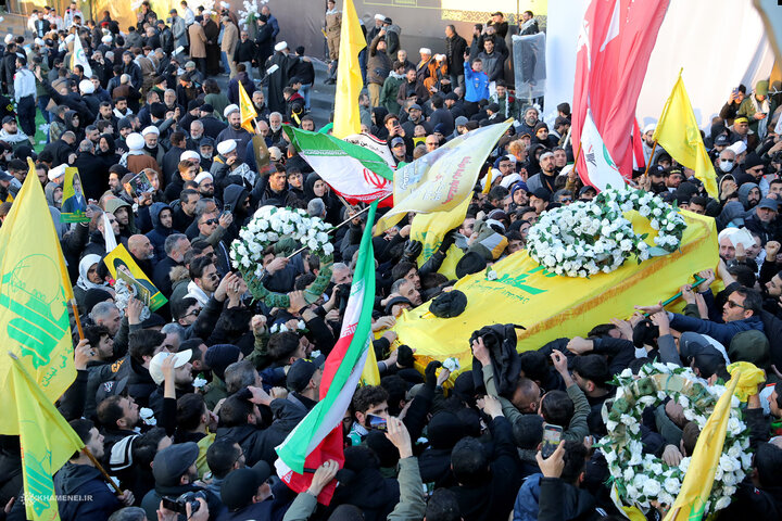 بدرقه باشکوه شهید سید حسن نصرالله در بیروت