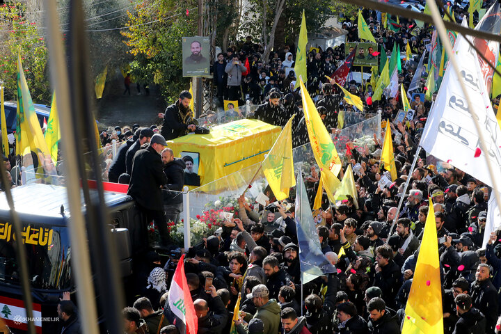 بدرقه باشکوه شهید سید حسن نصرالله در بیروت