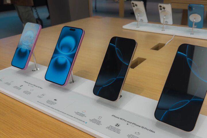 افزونه سیری اپل گیج شد؛ «ریسیست» یعنی «ترامپ»